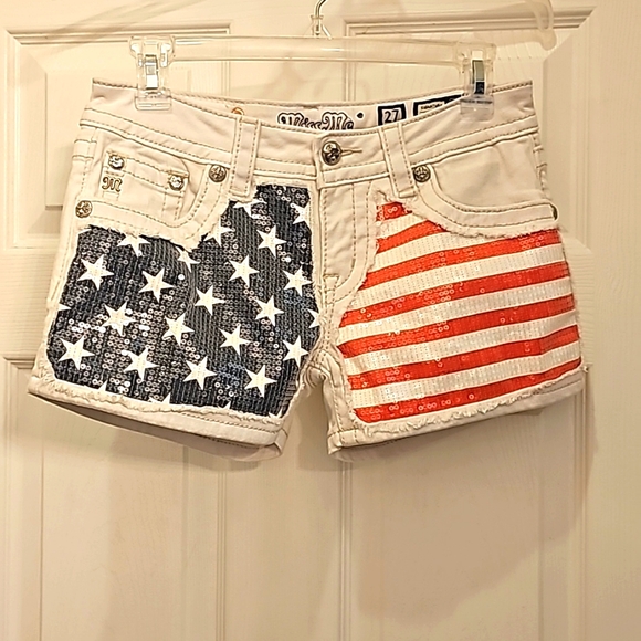 Miss Me Pants - Miss Me Women's 27 Red White & Blue Sequin American Flag Denim Jean Shorts